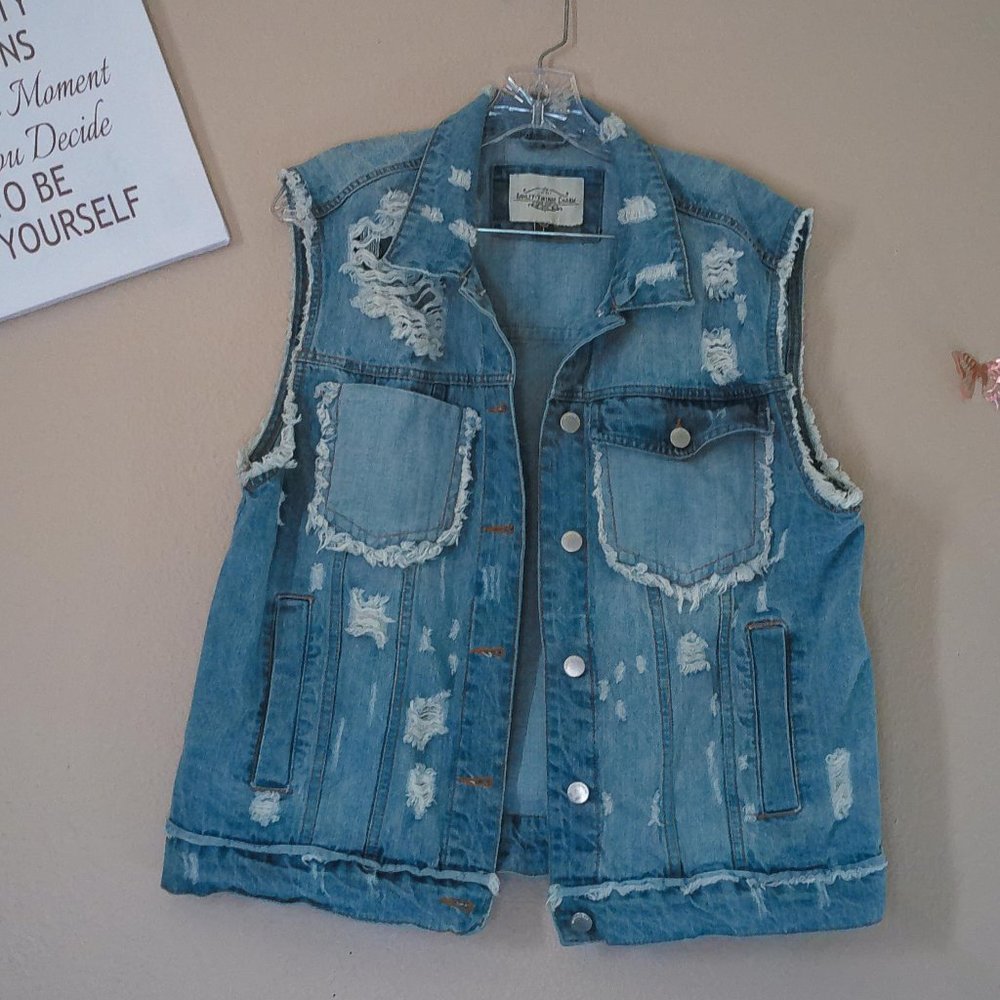 Awesomely Distressed Light Washed Denim Vest SZ L by Ashley Vintage Charm